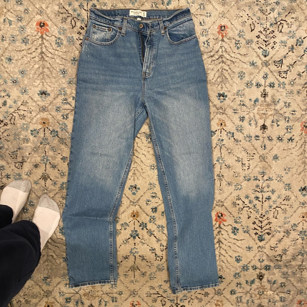 Abercrombie 90s Straight ultra high rise